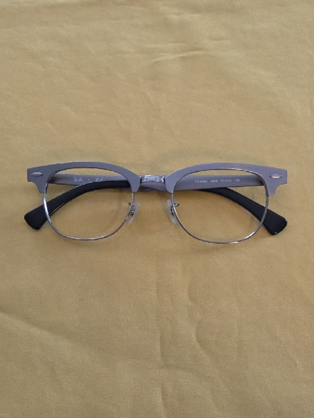 Ray-Ban ▪︎ Clubmaster Asthetic ▪ Brushed Gunmetal Finish ▪︎ Gently used w/Case